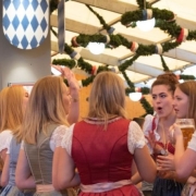 Feiern am Oktoberfest